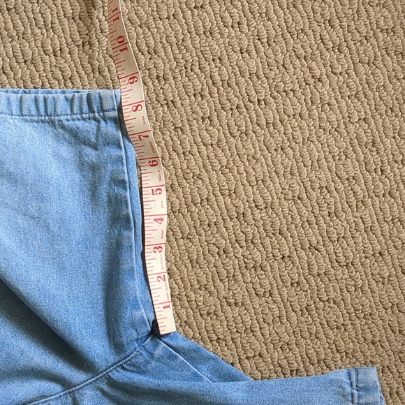 Allison Daley s10 high rise denim shorts - Picture 5 of 7